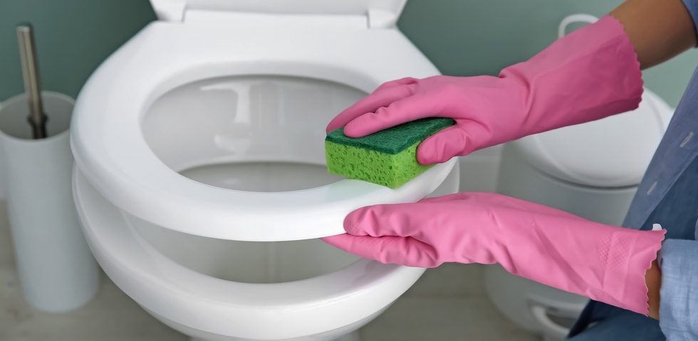 6 Tasks in a Bathroom Cleaning Checklist for Restaurants