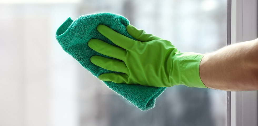 Wipe away any cleaning streaks.
